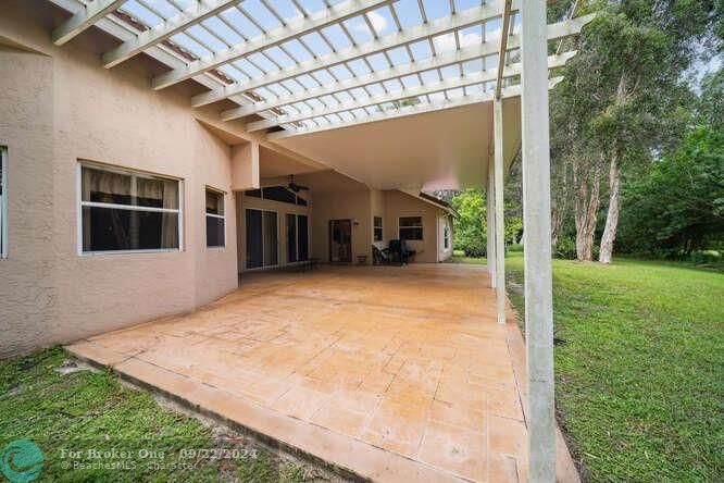 En Venta: $1,200,000 (4 camas, 3 baños, 2857 Pies cuadrados)