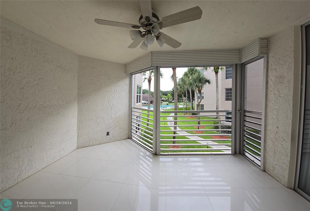 Active With Contract: $2,700 (3 beds, 2 baths, 1170 Square Feet)