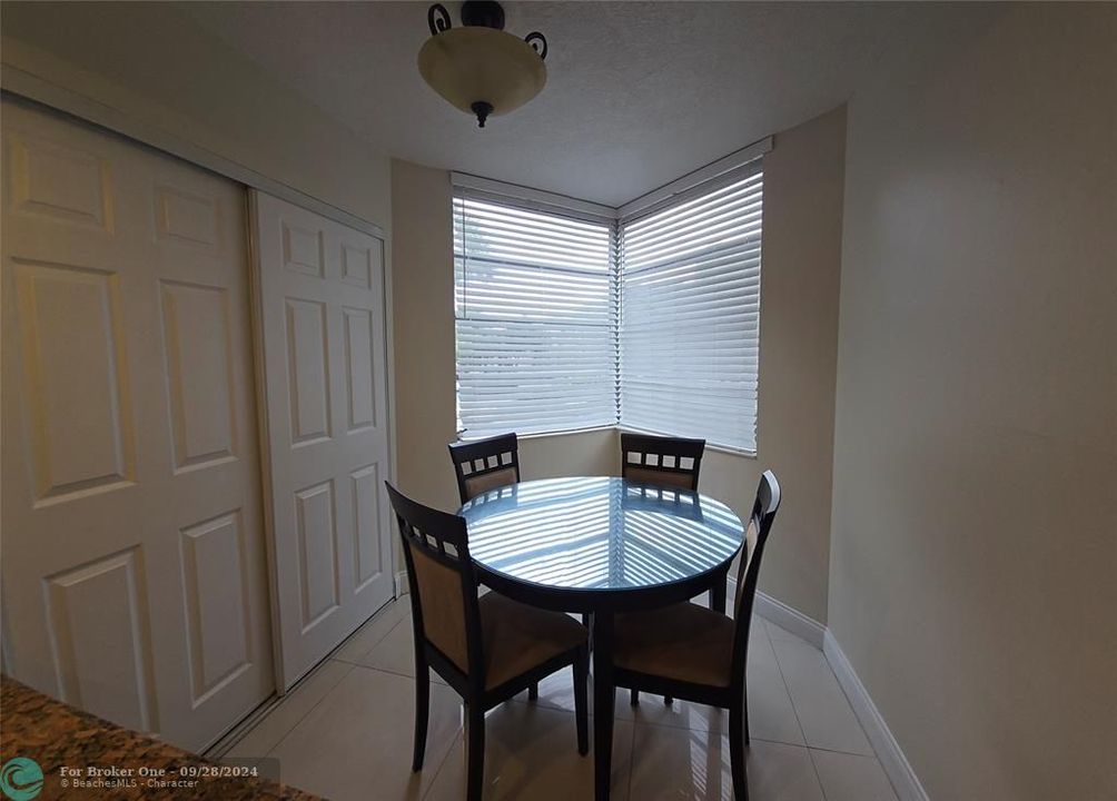 Active With Contract: $2,700 (3 beds, 2 baths, 1170 Square Feet)