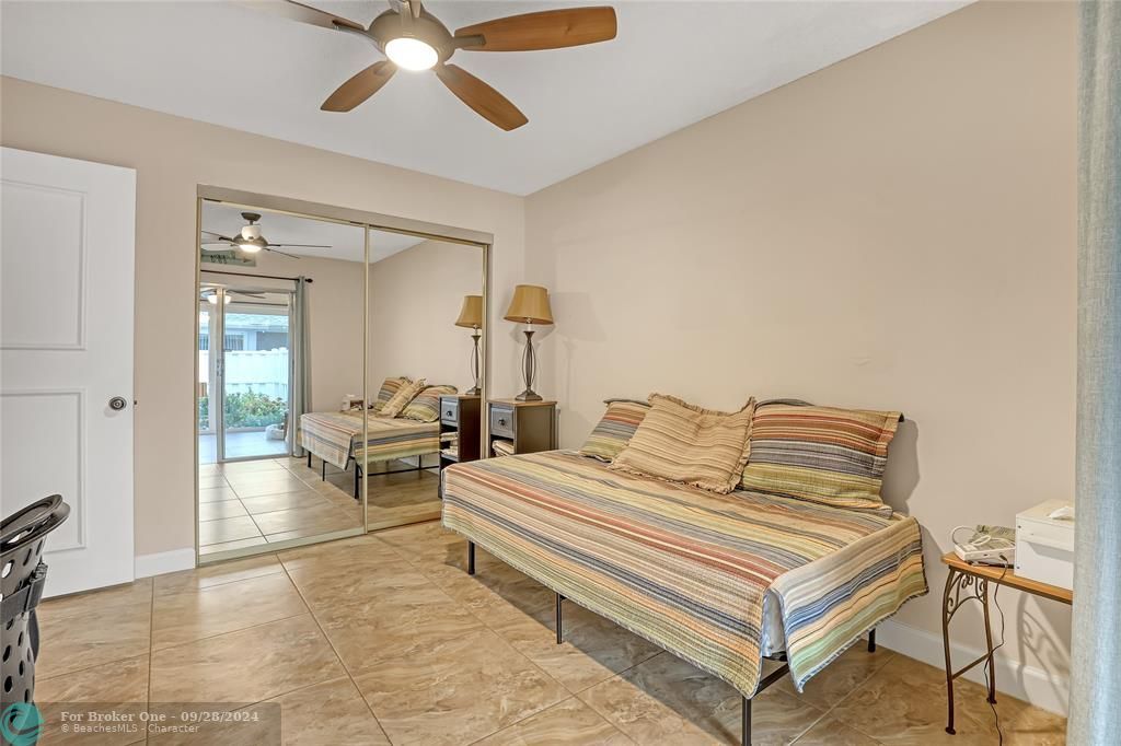 Active With Contract: $369,900 (2 beds, 2 baths, 1148 Square Feet)