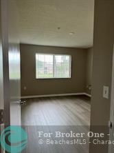 For Rent: $2,200 (2 beds, 2 baths, 1076 Square Feet)