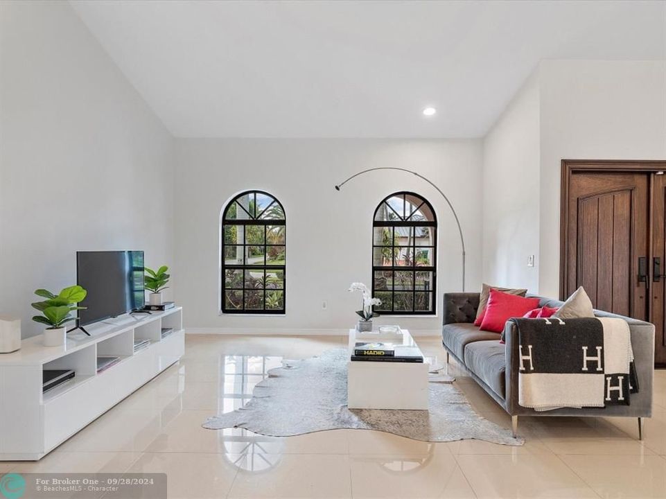 For Sale: $1,499,000 (4 beds, 2 baths, 2824 Square Feet)