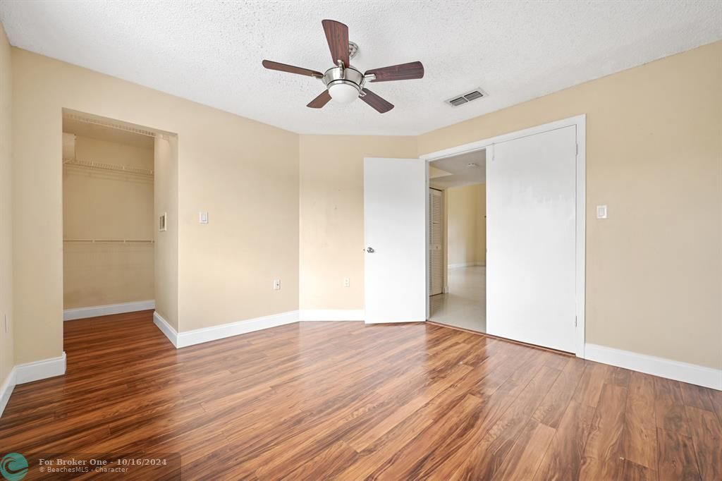 Active With Contract: $2,500 (3 beds, 2 baths, 1510 Square Feet)