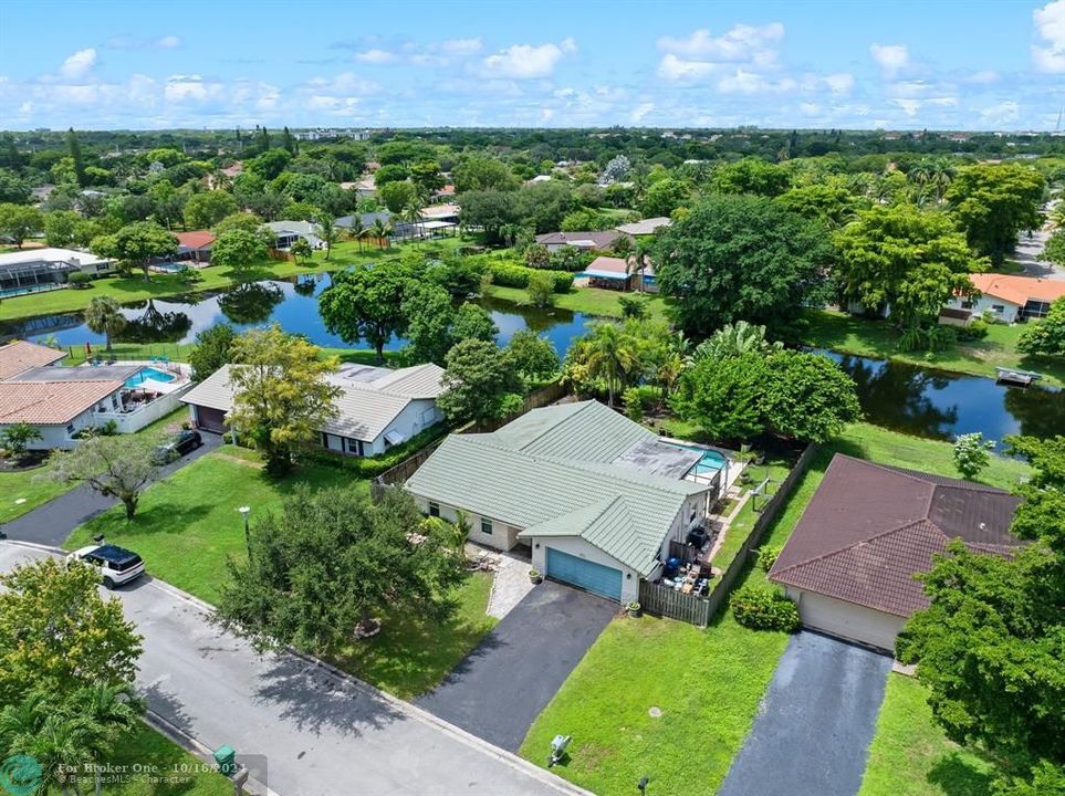 For Sale: $620,000 (4 beds, 3 baths, 1810 Square Feet)