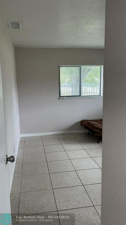 Recently Rented: $1,750 (2 beds, 1 baths, 31808 Square Feet)