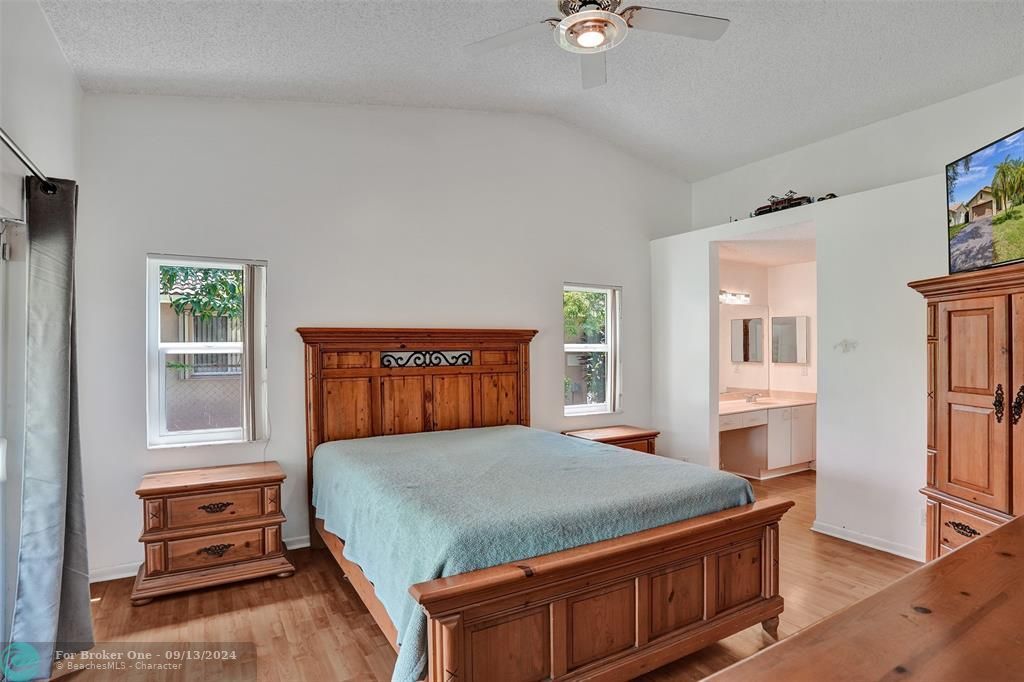 Active With Contract: $549,000 (4 beds, 2 baths, 1771 Square Feet)