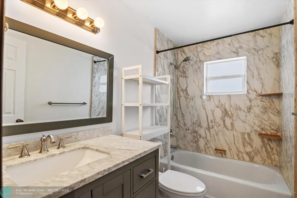 Active With Contract: $3,700 (3 beds, 2 baths, 1455 Square Feet)