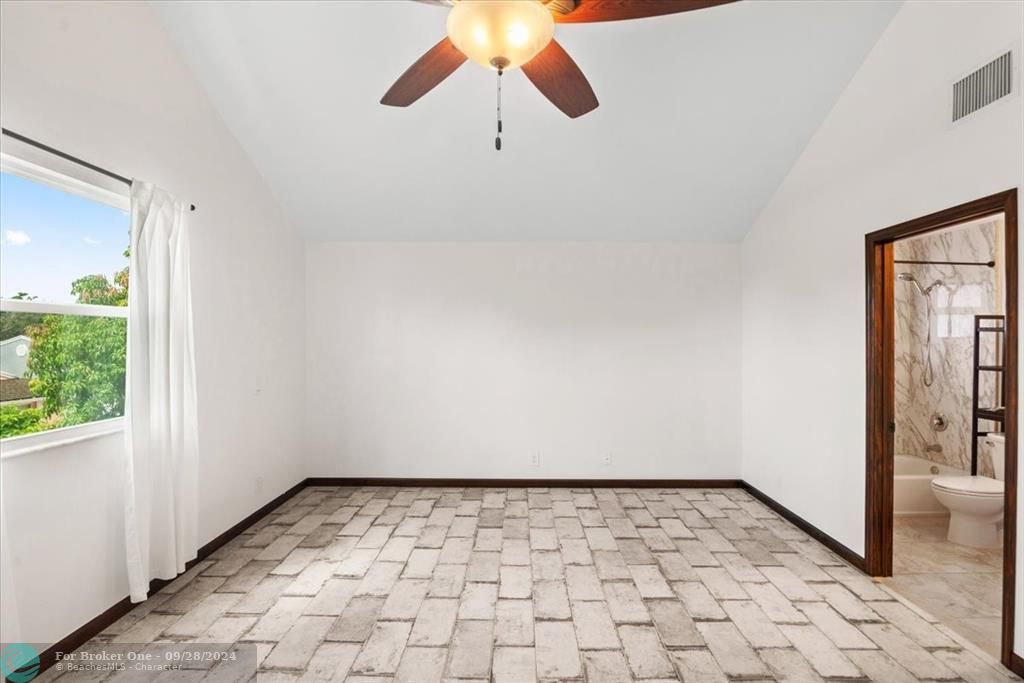 Active With Contract: $3,700 (3 beds, 2 baths, 1455 Square Feet)