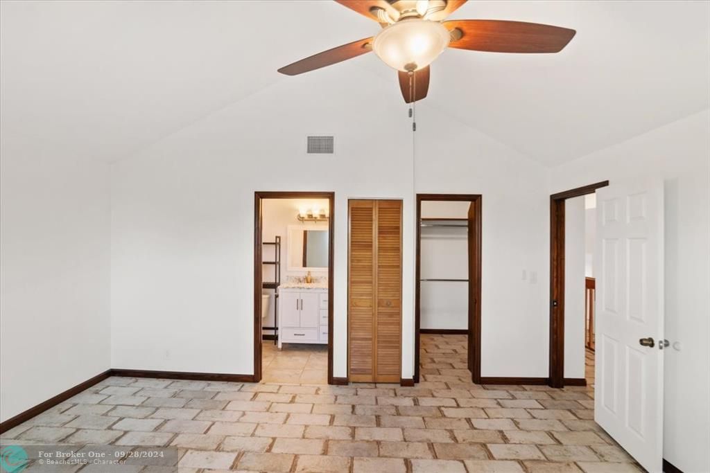 Active With Contract: $3,700 (3 beds, 2 baths, 1455 Square Feet)