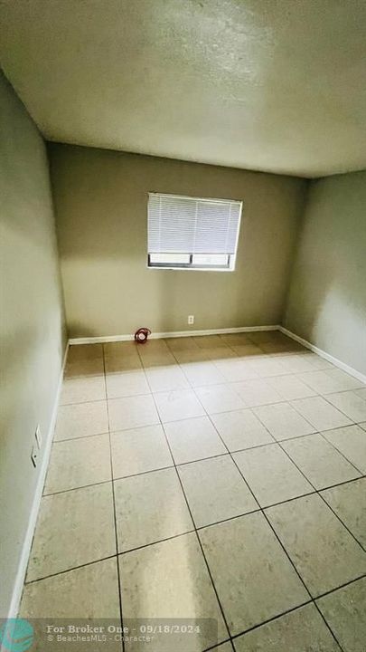 Recently Rented: $1,850 (2 beds, 2 baths, 31808 Square Feet)