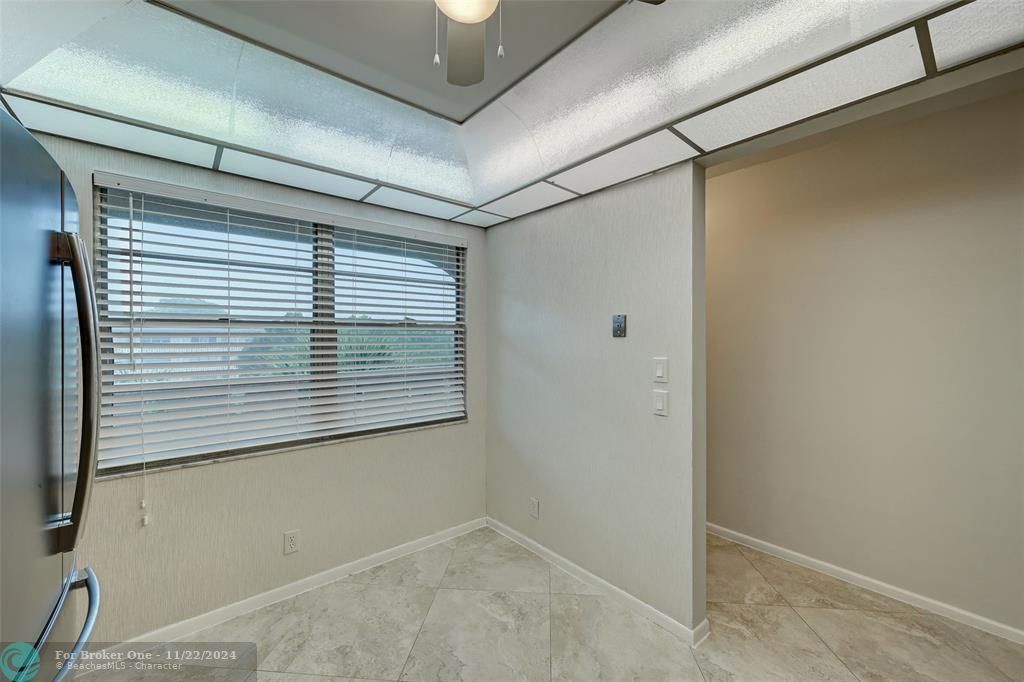 Active With Contract: $139,000 (2 beds, 2 baths, 1161 Square Feet)