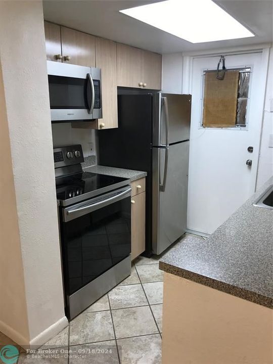 Recently Rented: $1,775 (2 beds, 1 baths, 0 Square Feet)