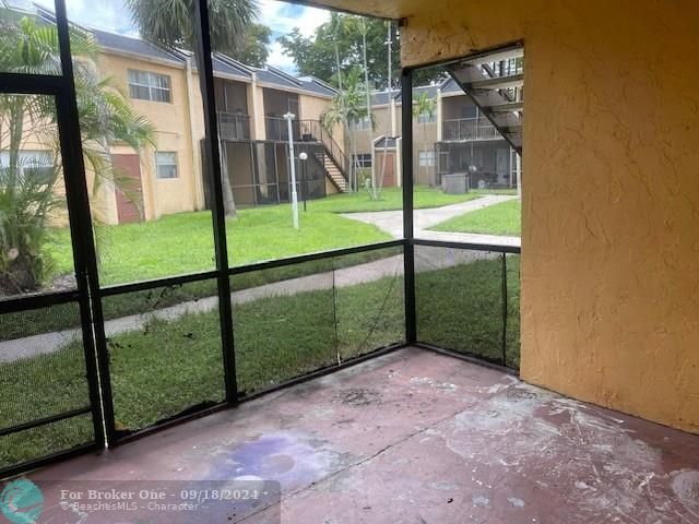 For Rent: $2,250 (3 beds, 2 baths, 1167 Square Feet)