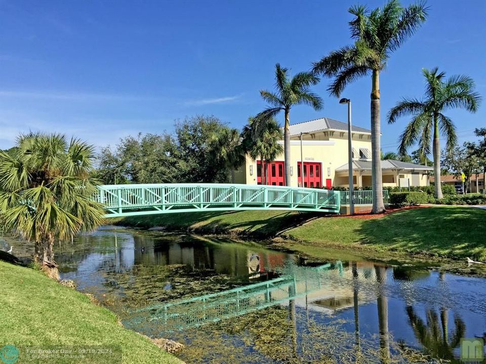 Active With Contract: $525,000 (3 beds, 2 baths, 1721 Square Feet)