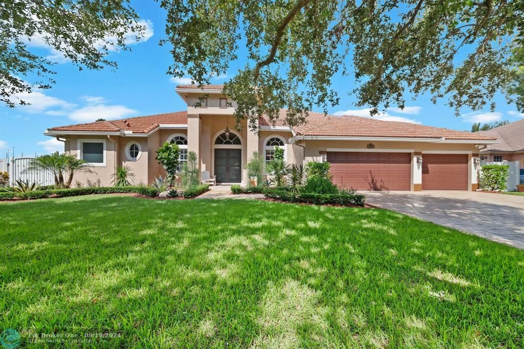 Active With Contract: $1,260,000 (3 beds, 3 baths, 2747 Square Feet)