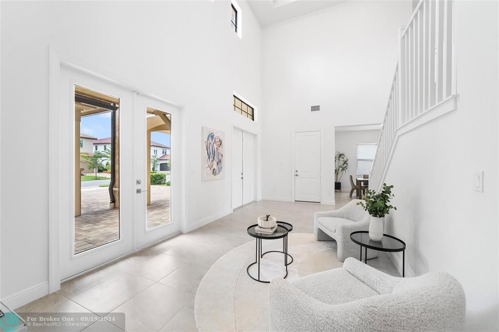 Active With Contract: $1,250,000 (5 beds, 4 baths, 3959 Square Feet)