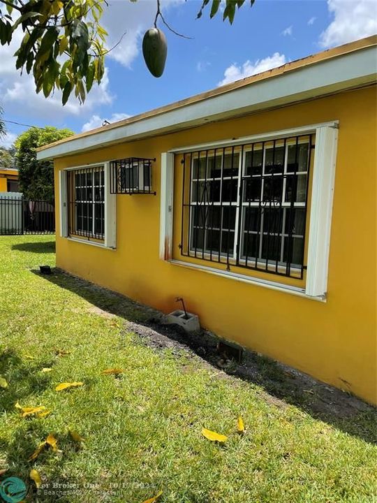 Activo con contrato: $458,000 (3 camas, 2 baños, 1231 Pies cuadrados)