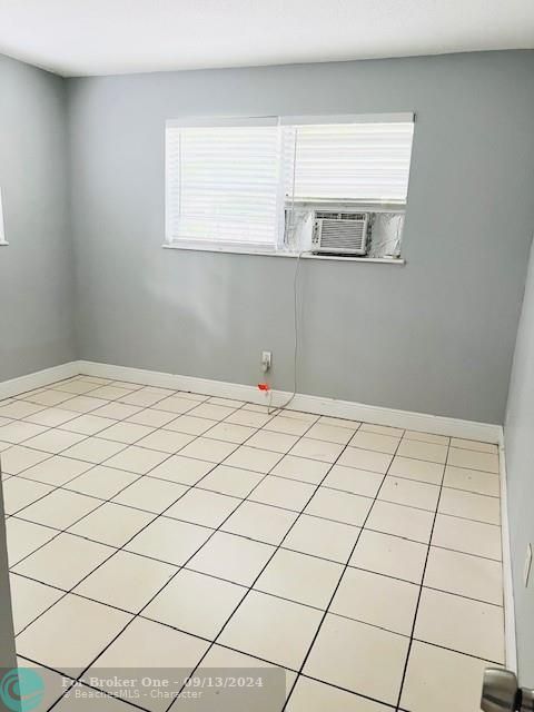 For Rent: $2,050 (2 beds, 1 baths, 8253 Square Feet)