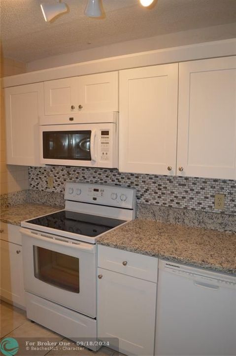 Activo con contrato: $189,990 (2 camas, 2 baños, 768 Pies cuadrados)