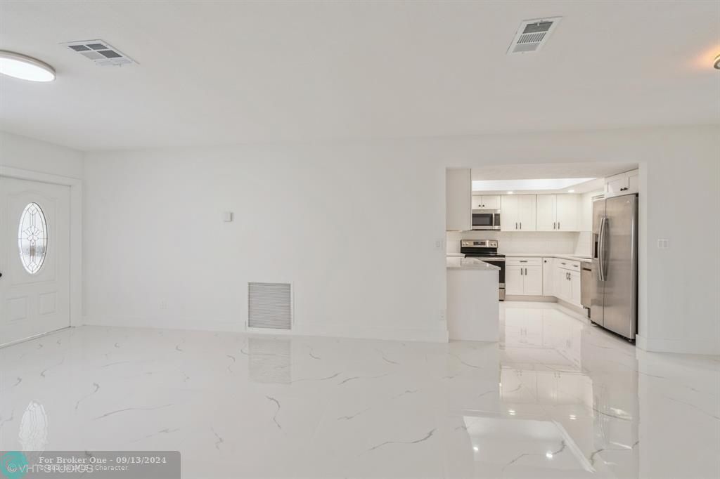 Activo con contrato: $539,900 (2 camas, 2 baños, 1249 Pies cuadrados)