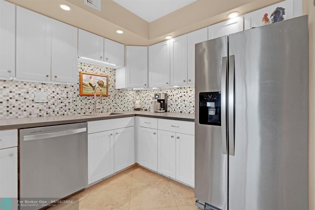 Active With Contract: $549,000 (2 beds, 2 baths, 1920 Square Feet)