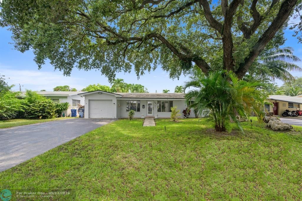 For Sale: $632,000 (3 beds, 2 baths, 1608 Square Feet)