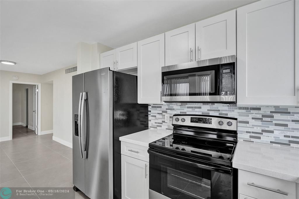 For Rent: $2,250 (2 beds, 2 baths, 1032 Square Feet)