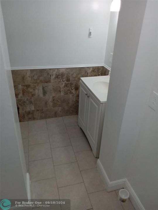 For Rent: $3,000 (3 beds, 2 baths, 1104 Square Feet)