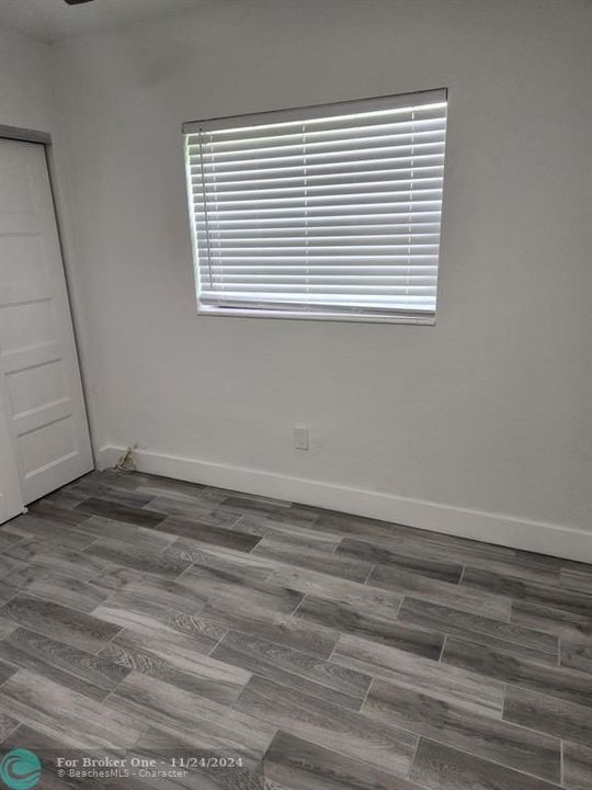 Active With Contract: $3,500 (4 beds, 2 baths, 1656 Square Feet)