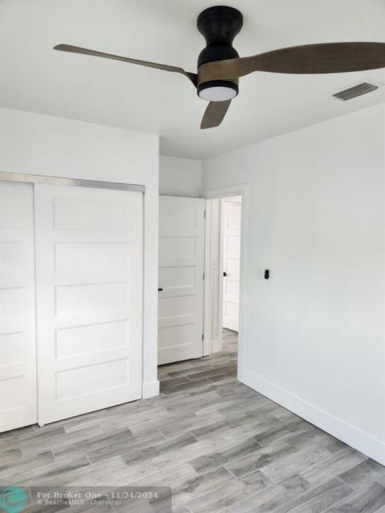 Active With Contract: $3,500 (4 beds, 2 baths, 1656 Square Feet)