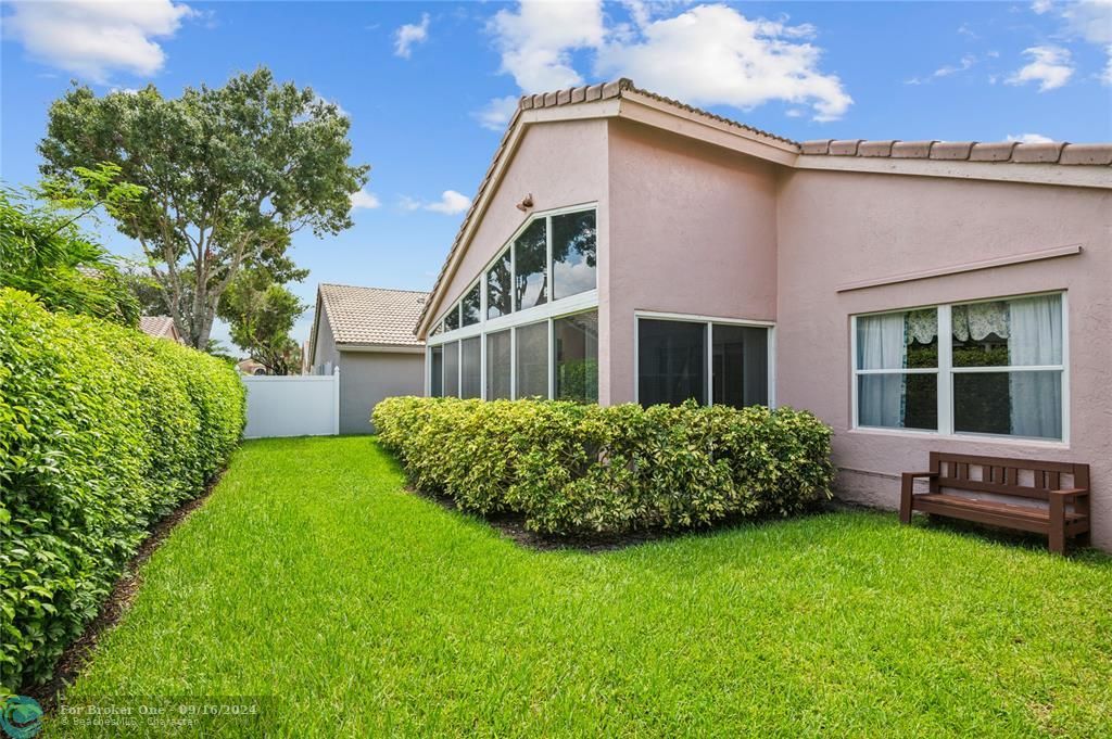 For Sale: $415,000 (3 beds, 2 baths, 1981 Square Feet)