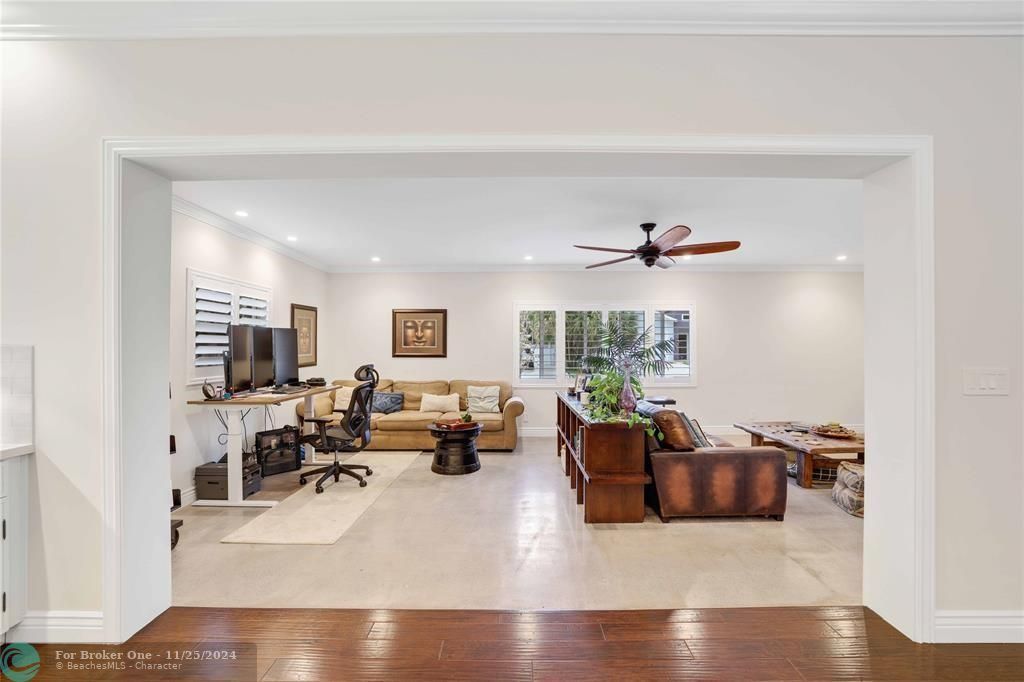 Active With Contract: $1,599,000 (3 beds, 2 baths, 2155 Square Feet)