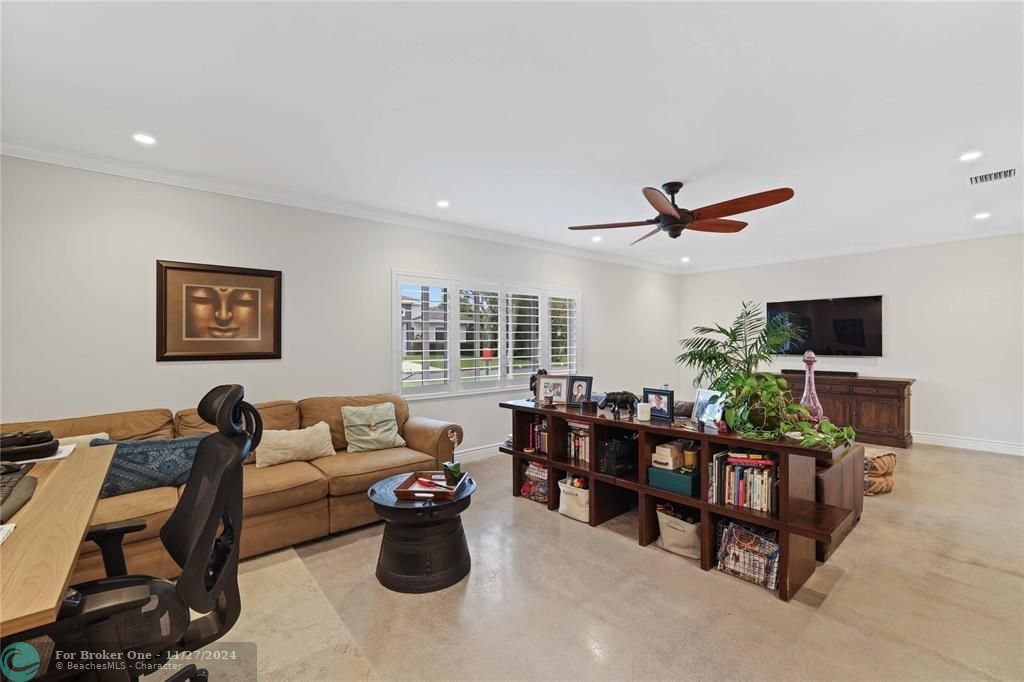 Active With Contract: $1,599,000 (3 beds, 2 baths, 2155 Square Feet)