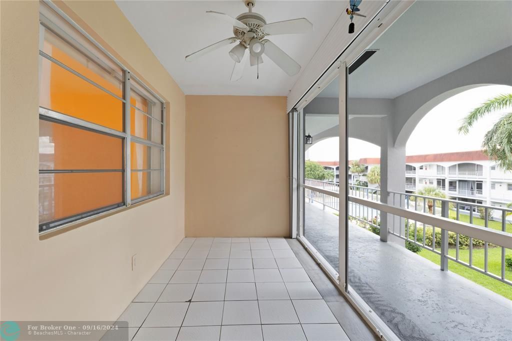 For Sale: $229,000 (2 beds, 2 baths, 1200 Square Feet)