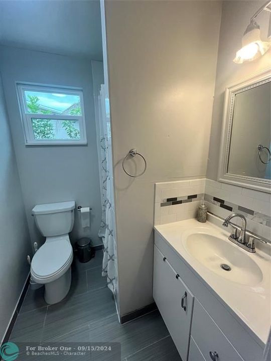 For Rent: $1,300 (1 beds, 1 baths, 205 Square Feet)