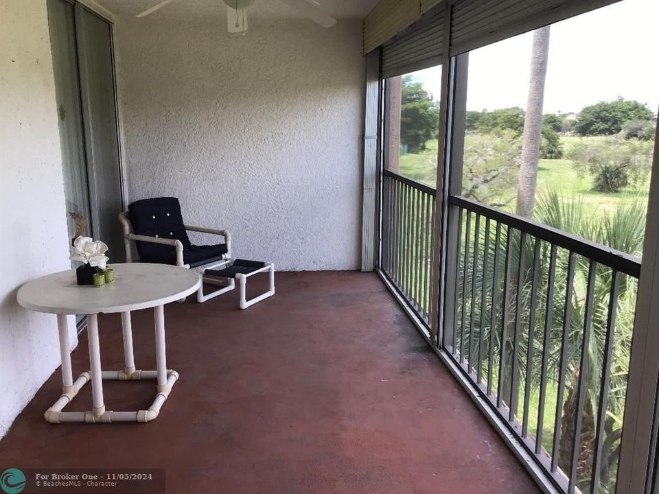 En Venta: $149,900 (2 camas, 2 baños, 1100 Pies cuadrados)