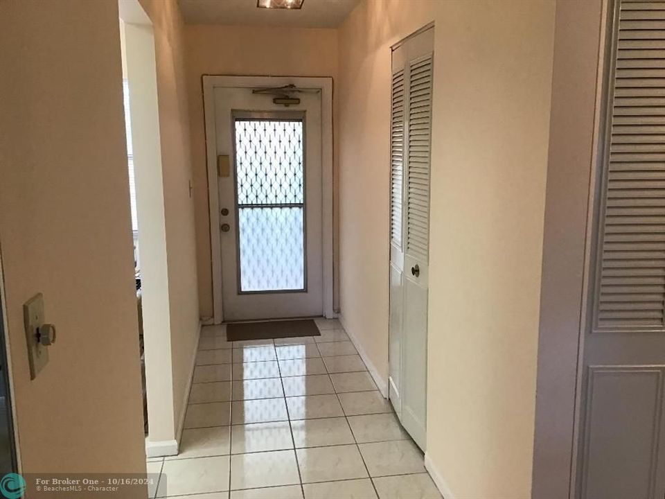 En Venta: $149,900 (2 camas, 2 baños, 1100 Pies cuadrados)