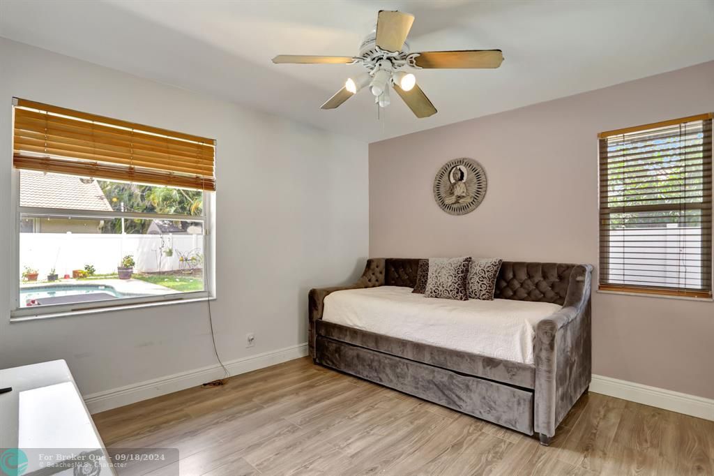 Active With Contract: $800,000 (4 beds, 2 baths, 2716 Square Feet)