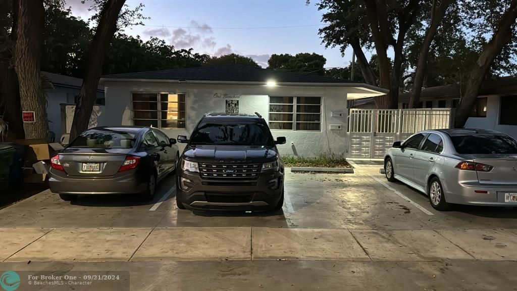 En Renta: $675,000 (0 camas, 0 baños, 1869 Pies cuadrados)