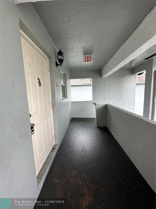 For Rent: $1,800 (2 beds, 2 baths, 1000 Square Feet)