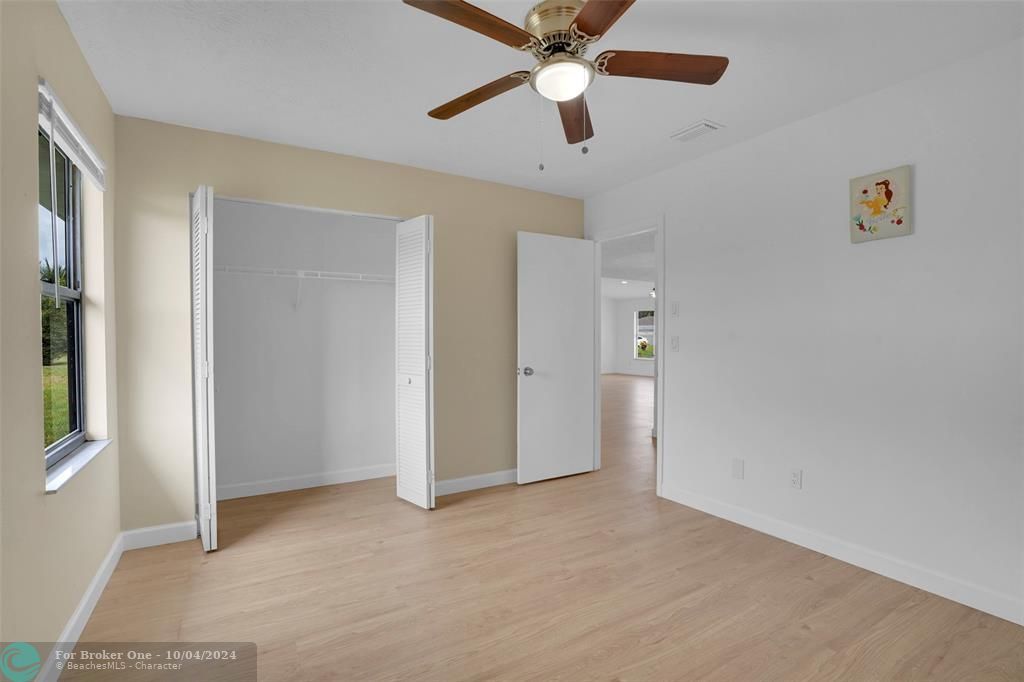 Active With Contract: $375,000 (4 beds, 2 baths, 1810 Square Feet)