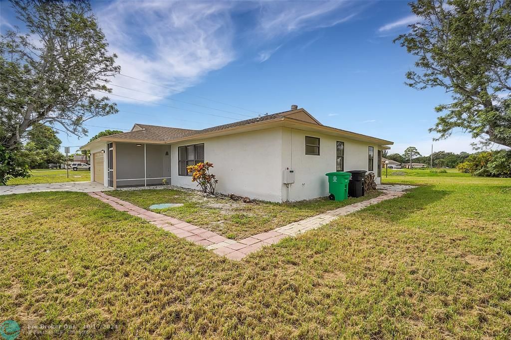 Active With Contract: $375,000 (4 beds, 2 baths, 1810 Square Feet)