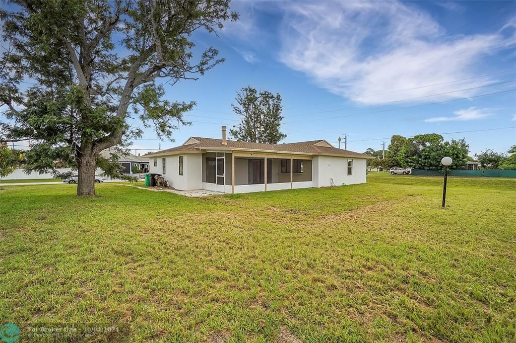 Active With Contract: $375,000 (4 beds, 2 baths, 1810 Square Feet)