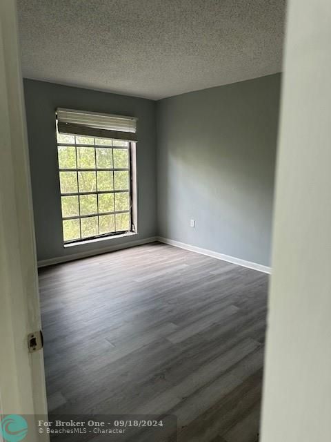 For Rent: $2,150 (2 beds, 2 baths, 1085 Square Feet)