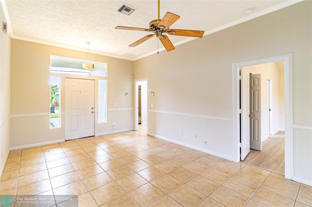 For Sale: $379,000 (3 beds, 2 baths, 1508 Square Feet)