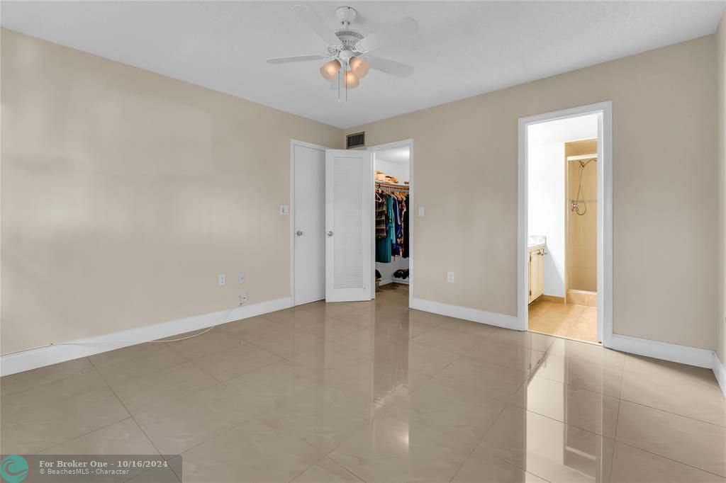 For Sale: $200,000 (2 beds, 2 baths, 850 Square Feet)