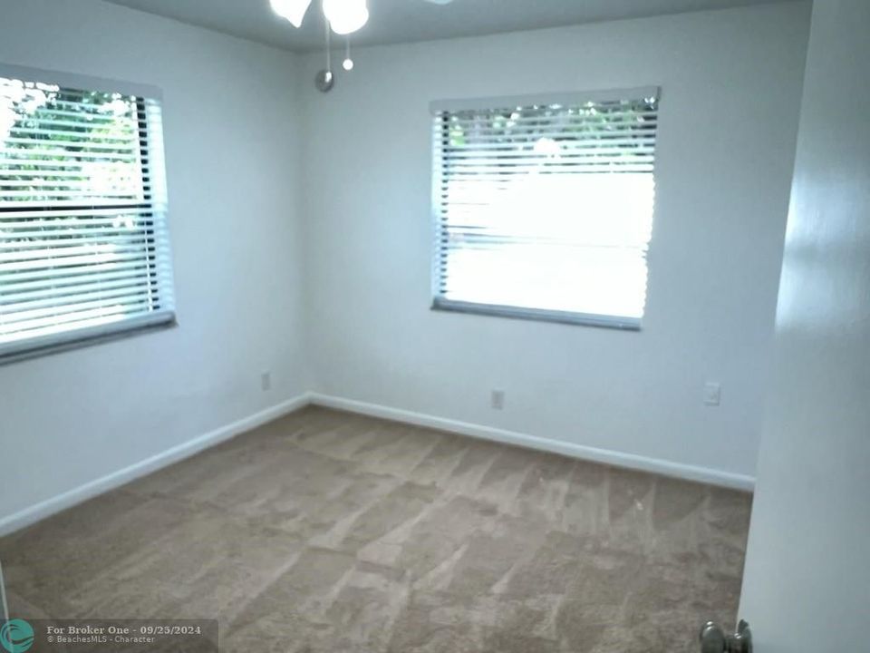 For Sale: $2,295 (2 beds, 2 baths, 5932 Square Feet)