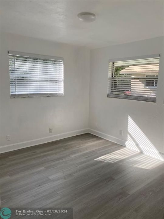 For Sale: $1,900 (2 beds, 1 baths, 762 Square Feet)