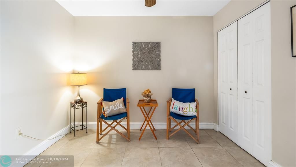 Active With Contract: $474,000 (2 beds, 2 baths, 1124 Square Feet)