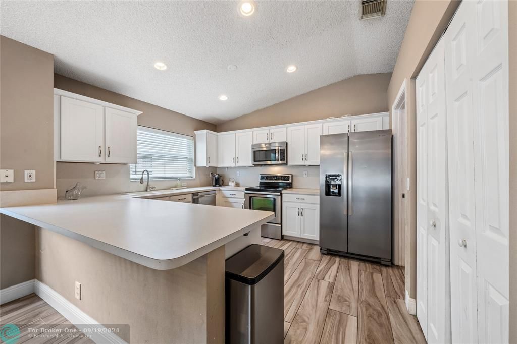 Active With Contract: $575,000 (4 beds, 2 baths, 1658 Square Feet)